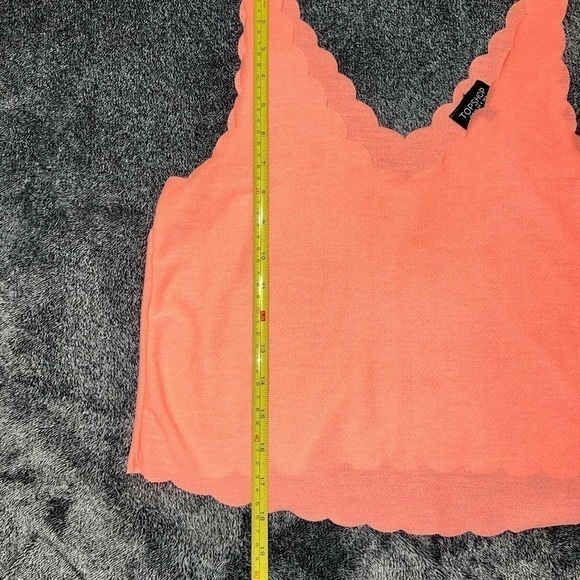 Top Shop • Scallop Crop Top size 4 - Picture 6 of 8